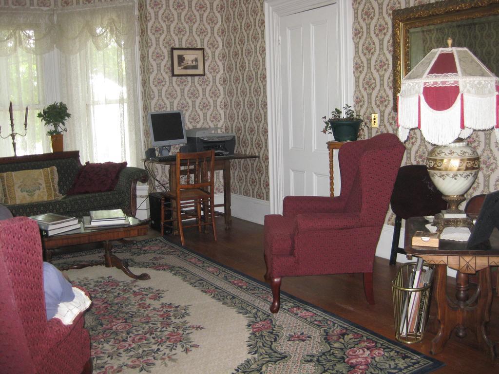 The Bridges Inn At Whitcomb House B&B Swanzey Exterior foto
